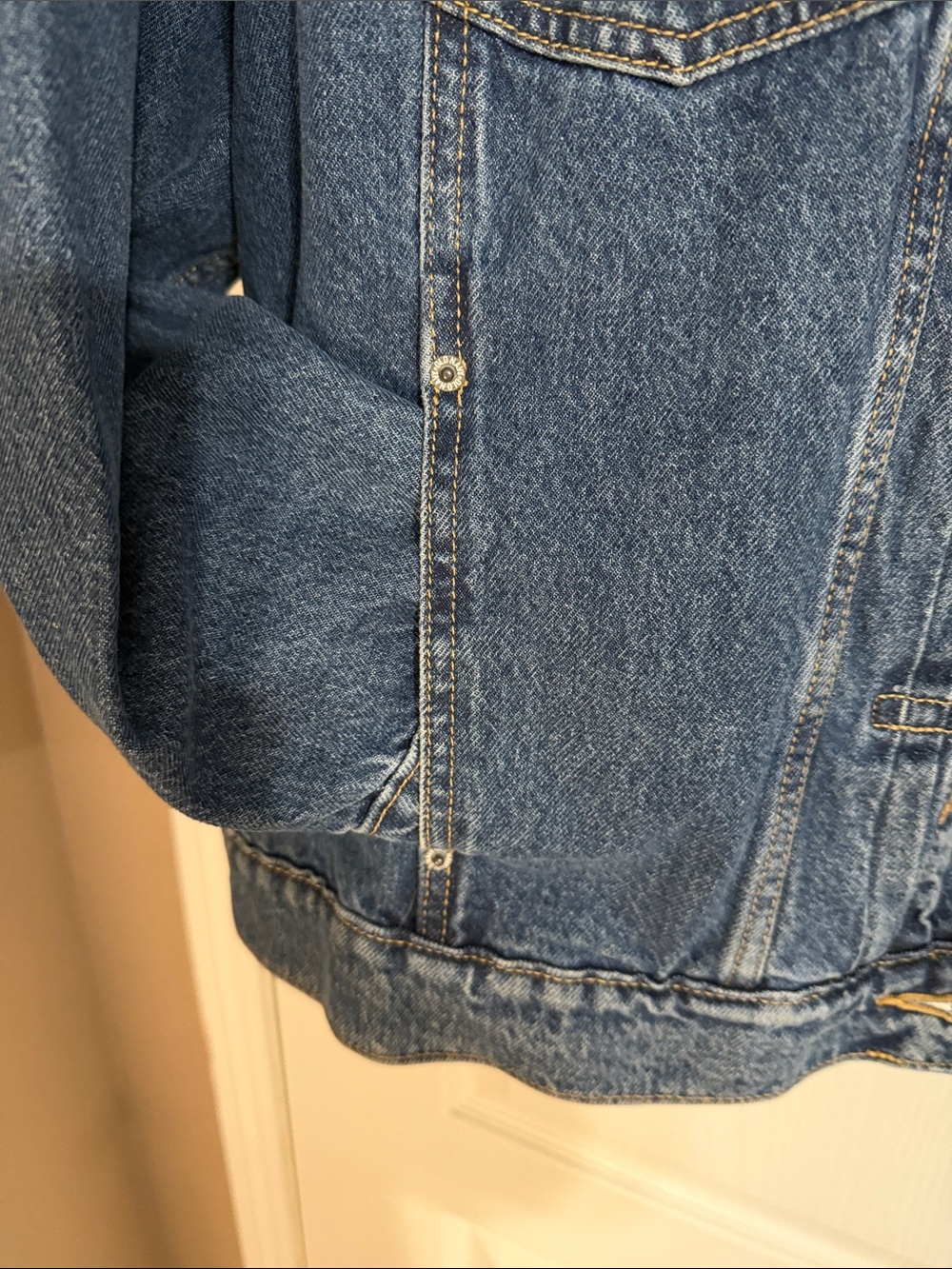 Old Navy Light Blue Denim Jacket - Picture 3 of 6